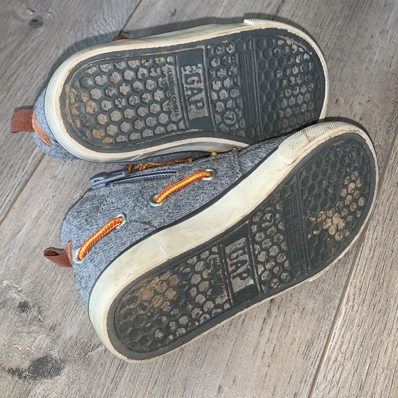 Gap Tie/Zip Boot Size 7 - Picture 5 of 6